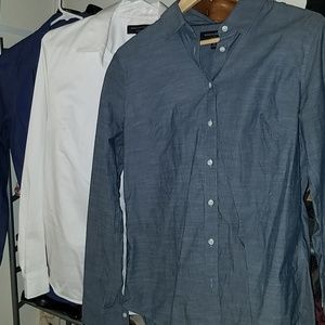 BANANA REPUBLIC button downs